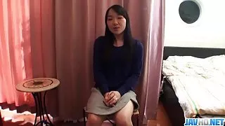 從她的情人色情片中收到了一個完整的精子洞