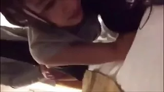 紅發與棕色的頭髮與男人色情三人行