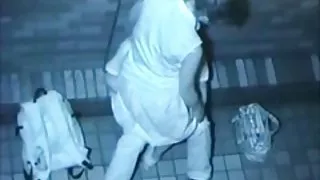 亞洲人熱情地吮吸和亂搞朋友色情片