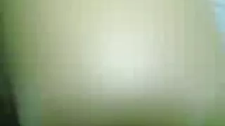 爺爺向一個色情小成員捐了一個年輕的婊子