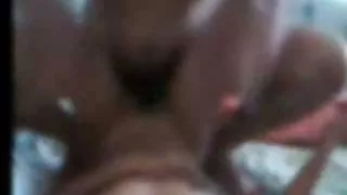 戀人發生性關係並完成了色情片