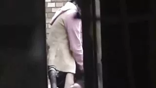 Runetka把他的屁股變成了相機上的錢色情片