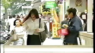 Tore豐滿的母親色情片